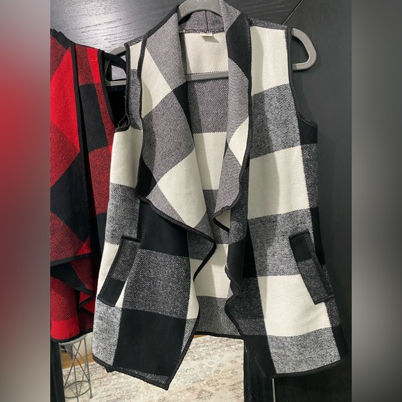 Two buffalo plaid tank cardigans - Picture 3 of 5